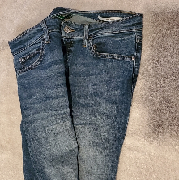 Womens guess jeans - Picture 3 of 4